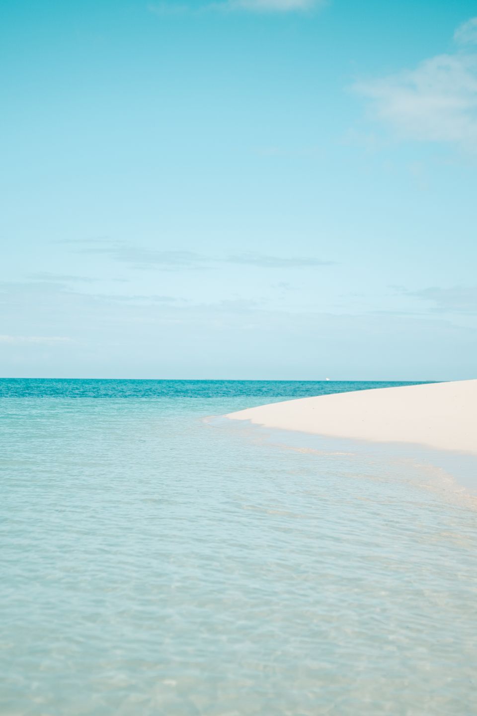 White sand and clear turquoise water on a Zanzibar beach